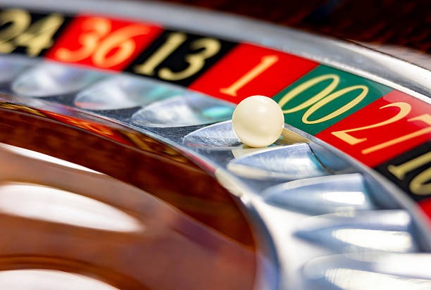 h5 f08 platform interface showing game categories and live tables